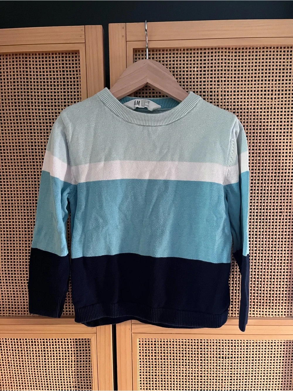 H&M 3-4T Colorblock Crewneck Sweater in Light Blue, White & Navy